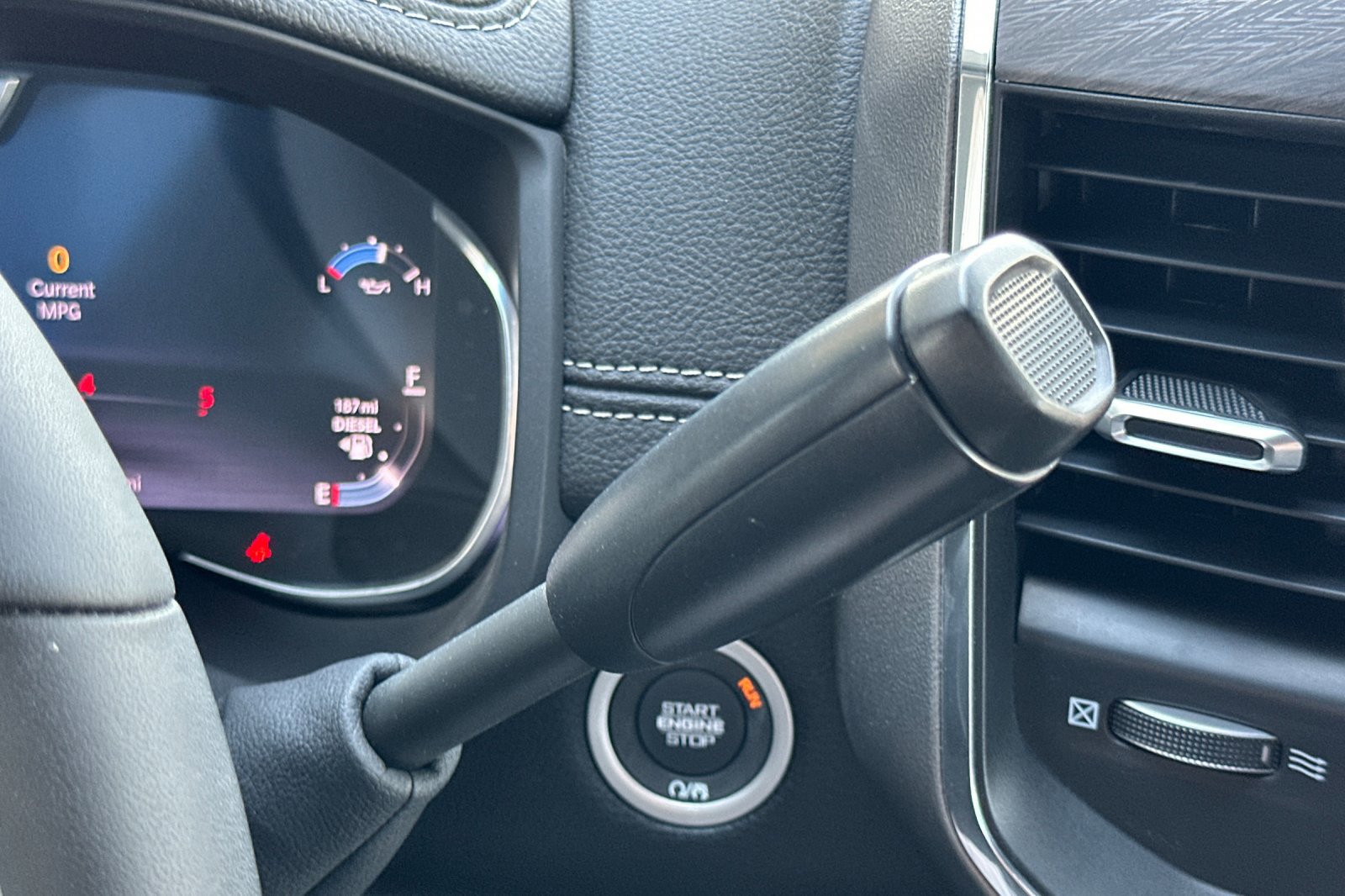 2025 Ram 2500 Laramie photo 18