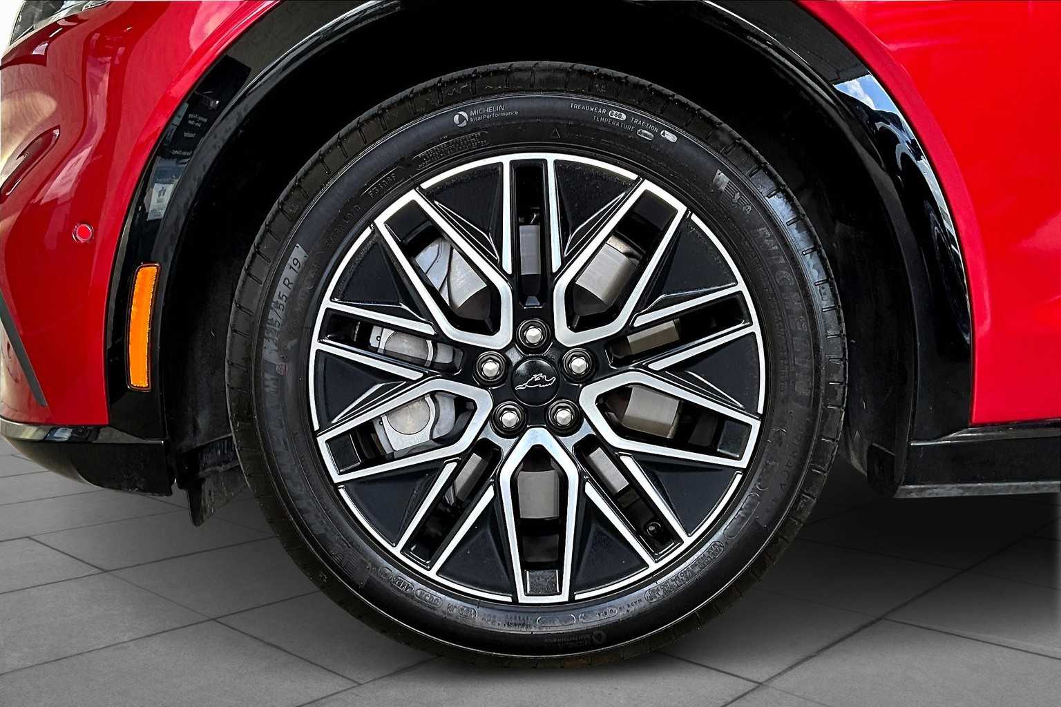 2024 Ford Mustang Mach-E Premium photo 10