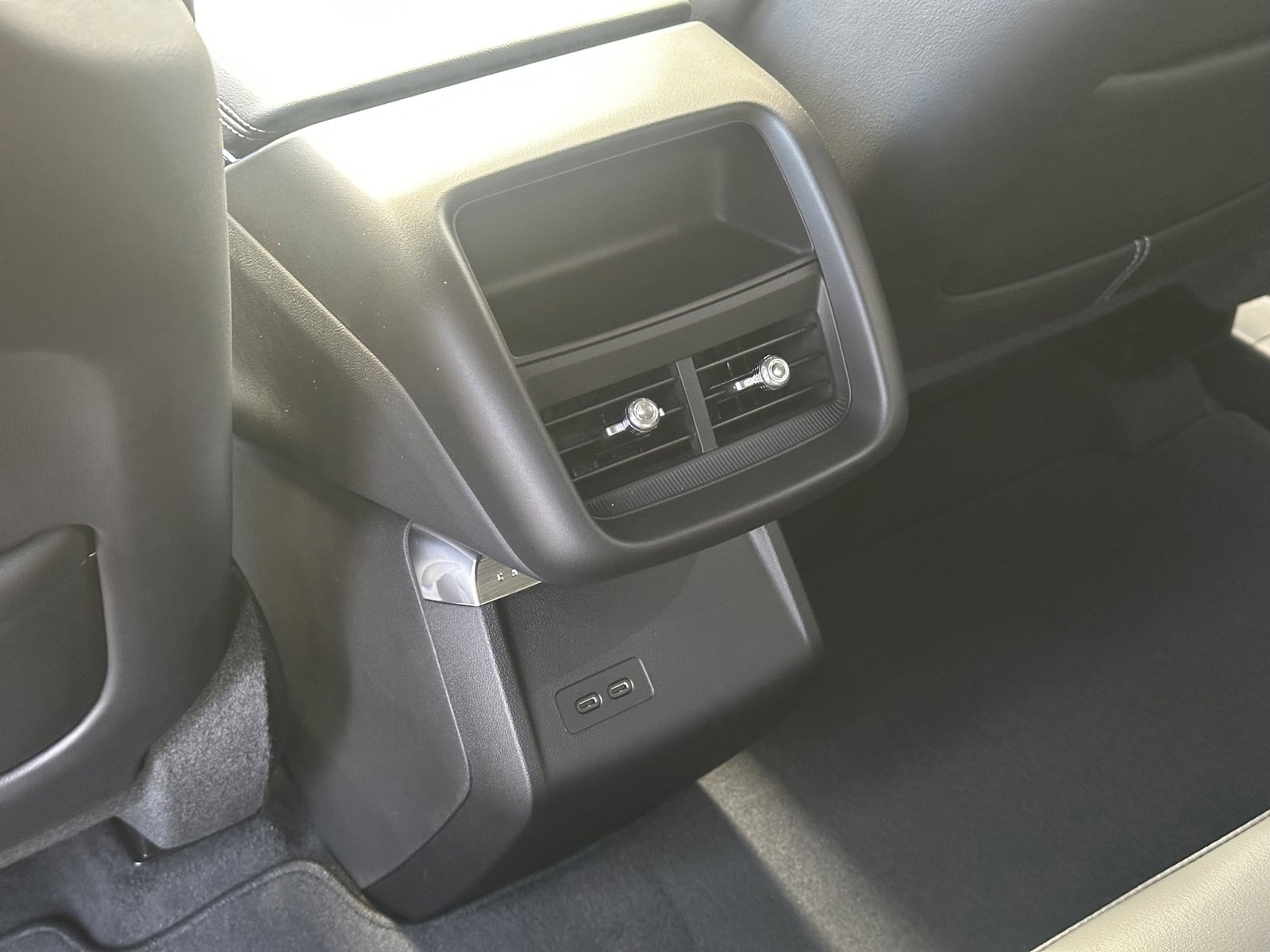 2025 Cadillac Lyriq Luxury photo 12