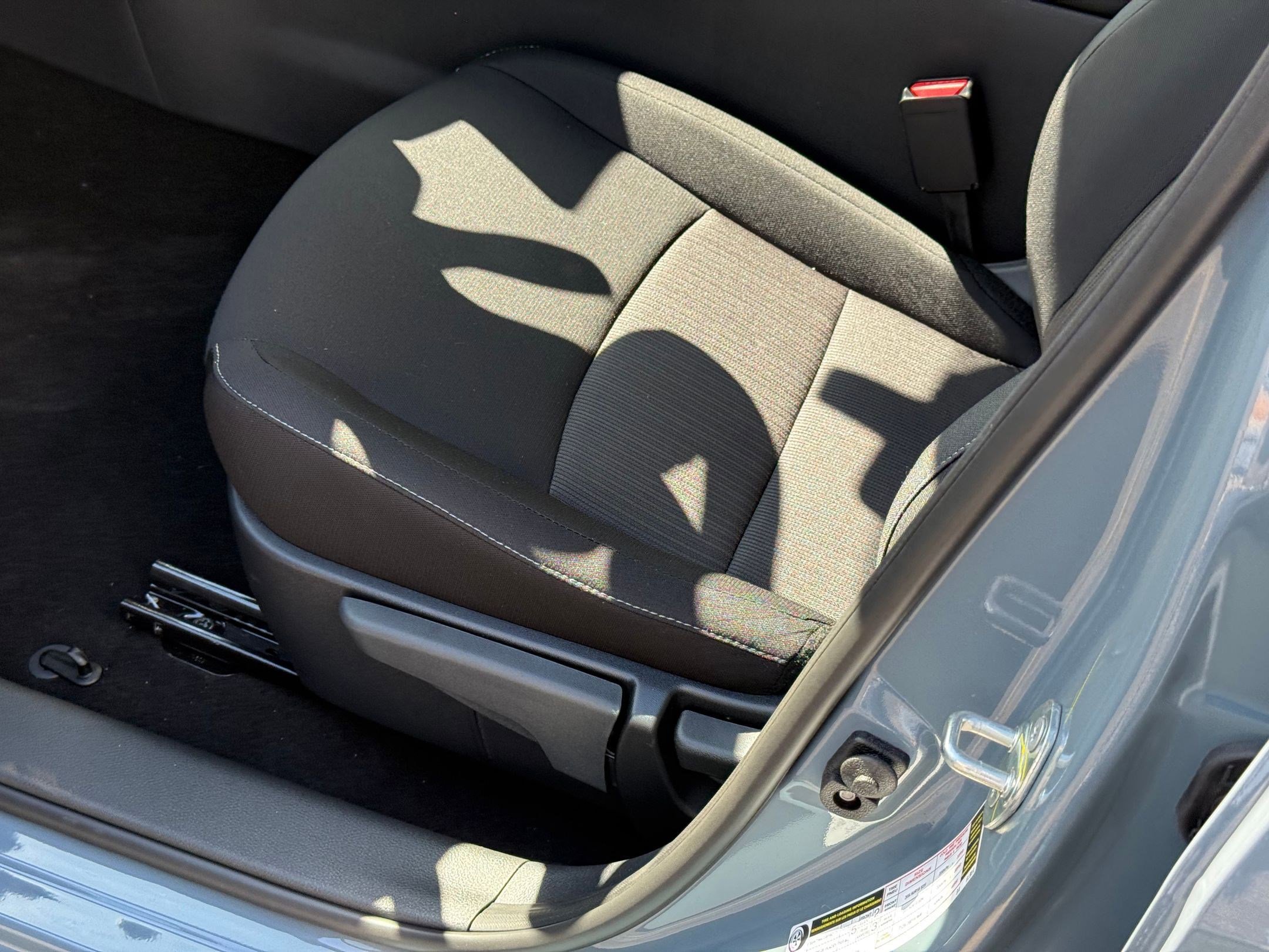 2025 Nissan Sentra SV photo 4