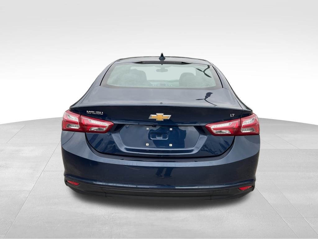 2022 Chevrolet Malibu 1LT photo 4