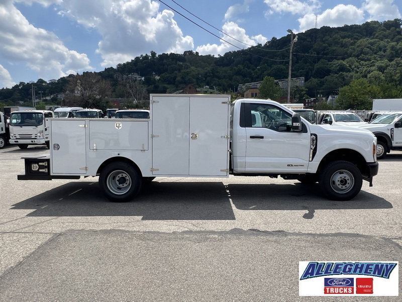 2024 Ford F-350 XL photo 4