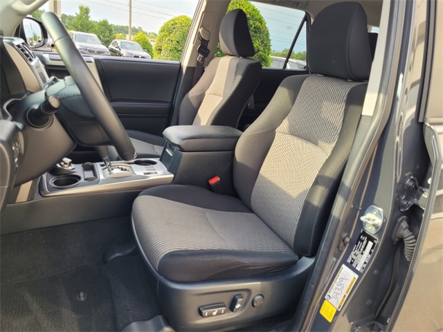 2024 Toyota 4Runner SR5 4WD photo 7