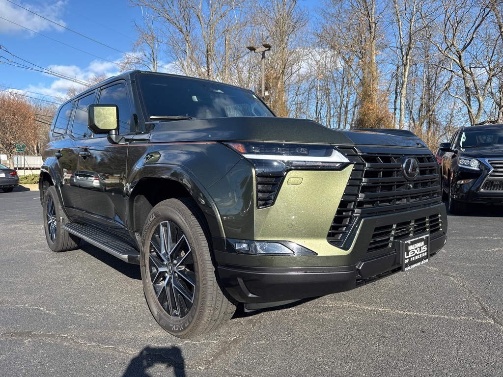 2024 Lexus GX Premium's photo