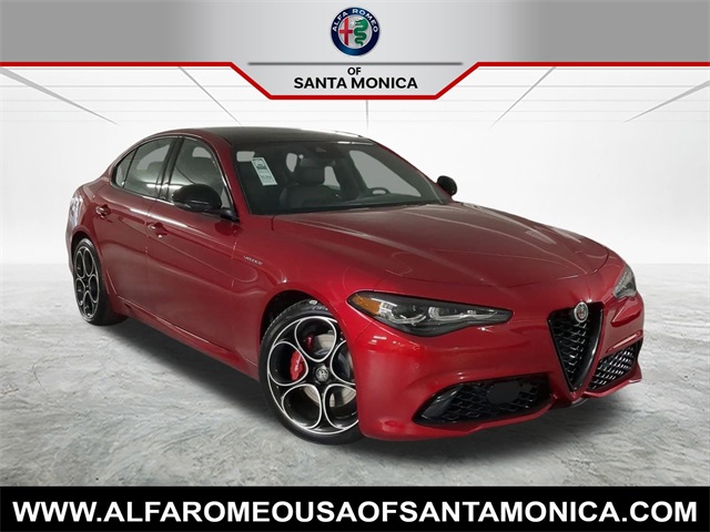 2024 Alfa Romeo Giulia Veloce's photo