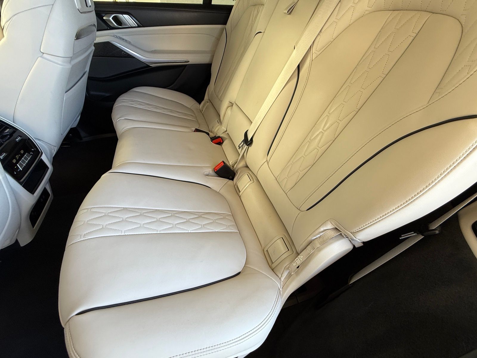 2024 Bmw X7 M60i photo 35