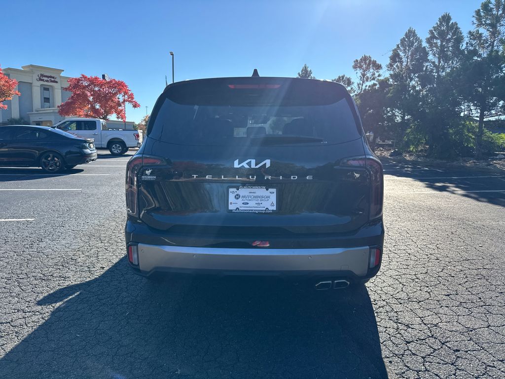 2025 Kia Telluride EX photo 2