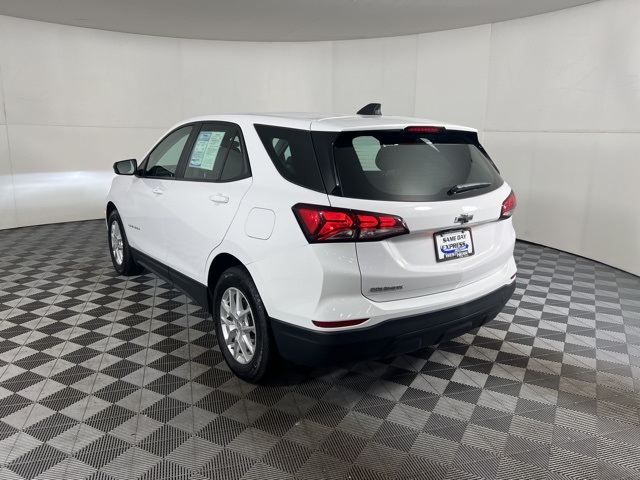 2023 Chevrolet Equinox LS photo 5