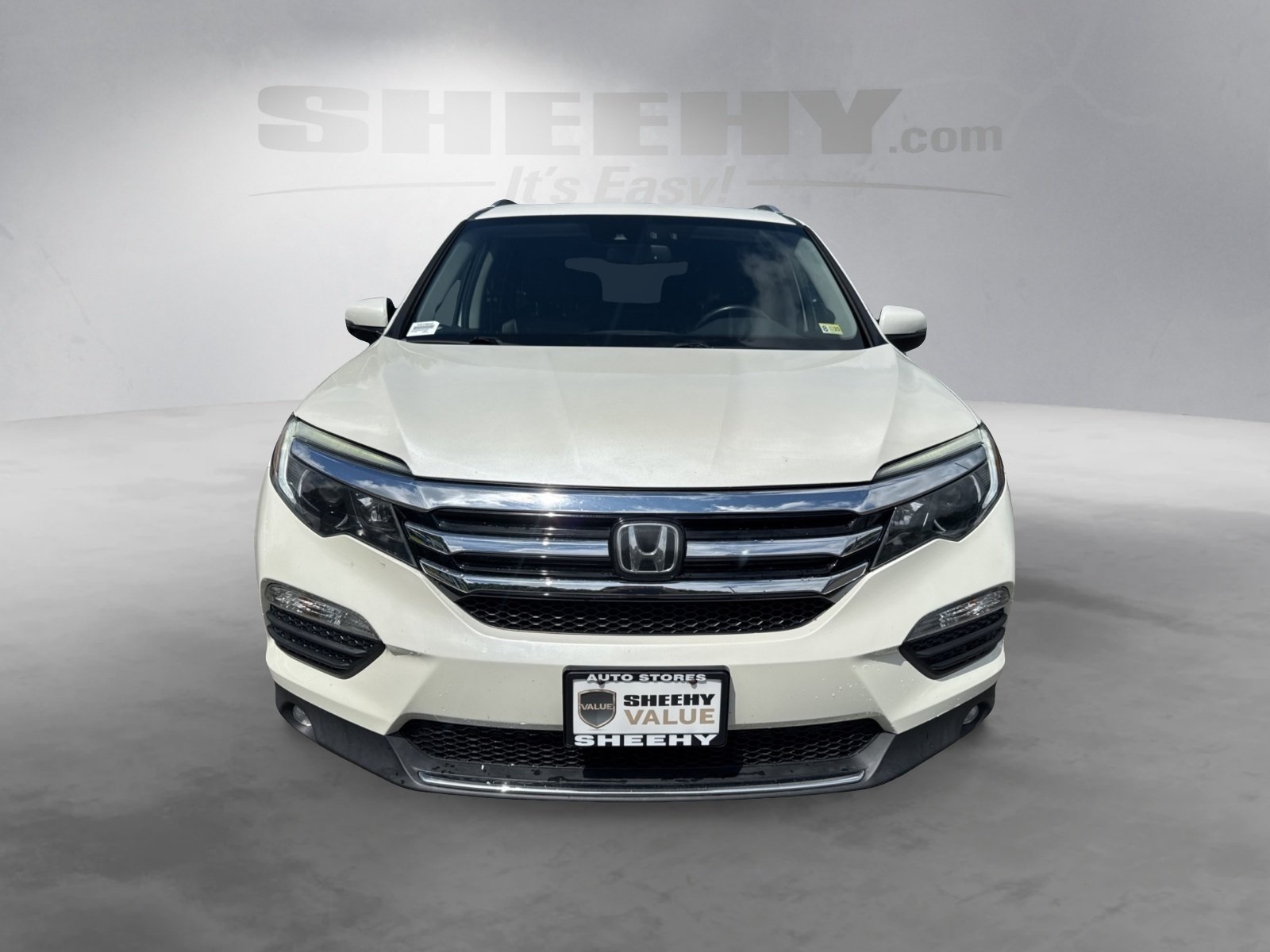 2018 Honda Pilot Touring photo 4