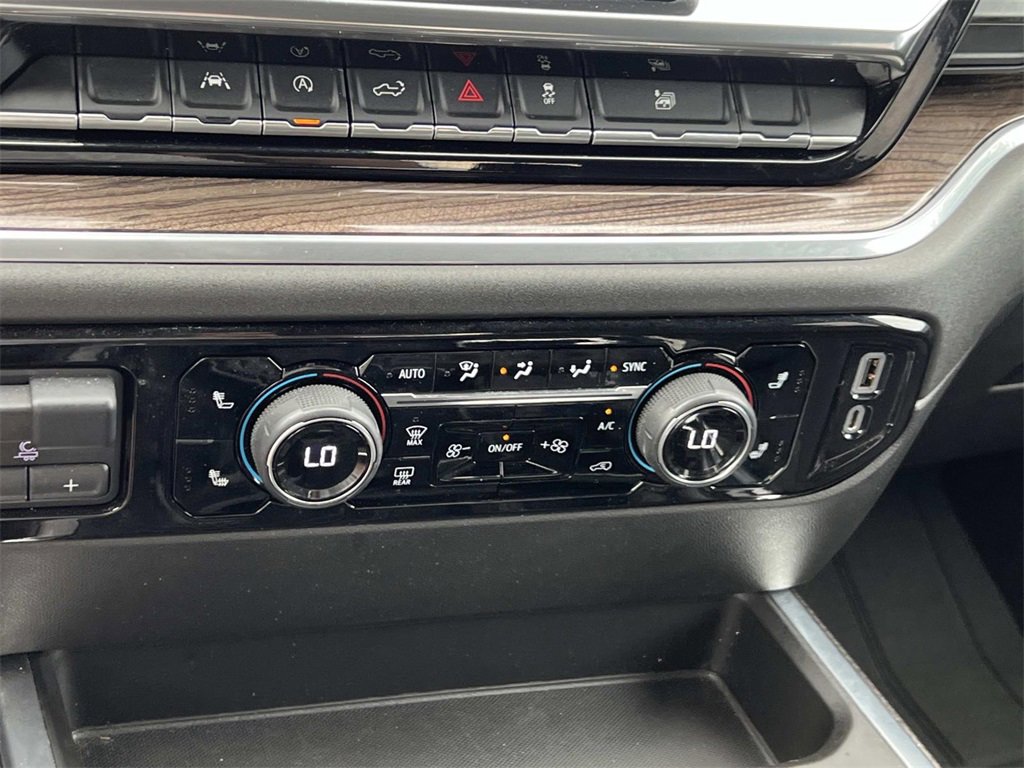 2023 Chevrolet Silverado 1500 RST photo 19