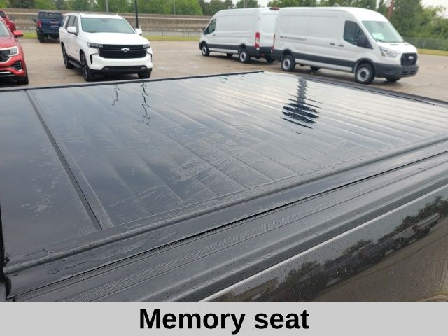 2024 Ford F-150 Platinum photo 3