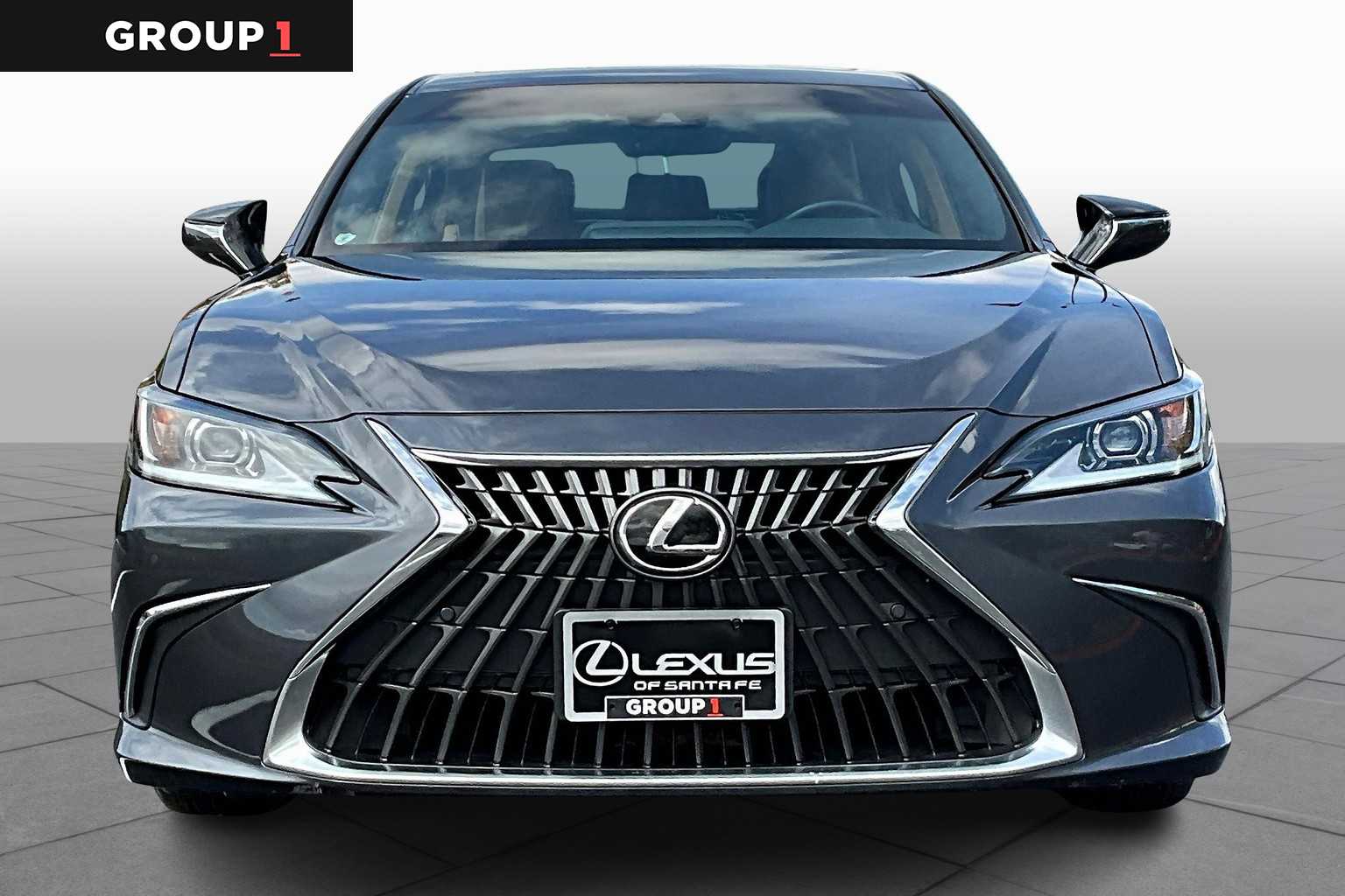2024 Lexus ES 250 Premium photo 3