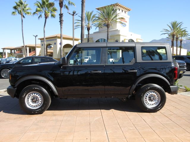 2025 Ford Bronco 4-Door Base's photo