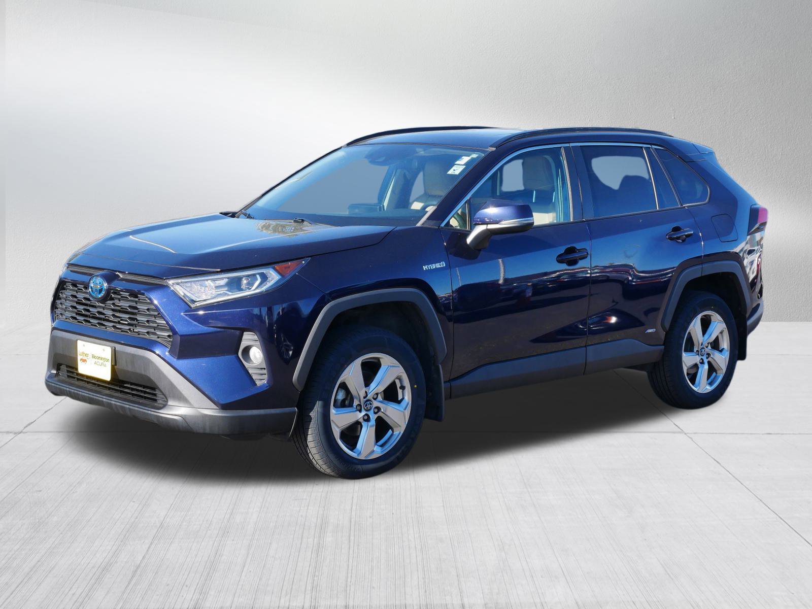2021 Toyota RAV4 Hybrid XLE Premium photo 3