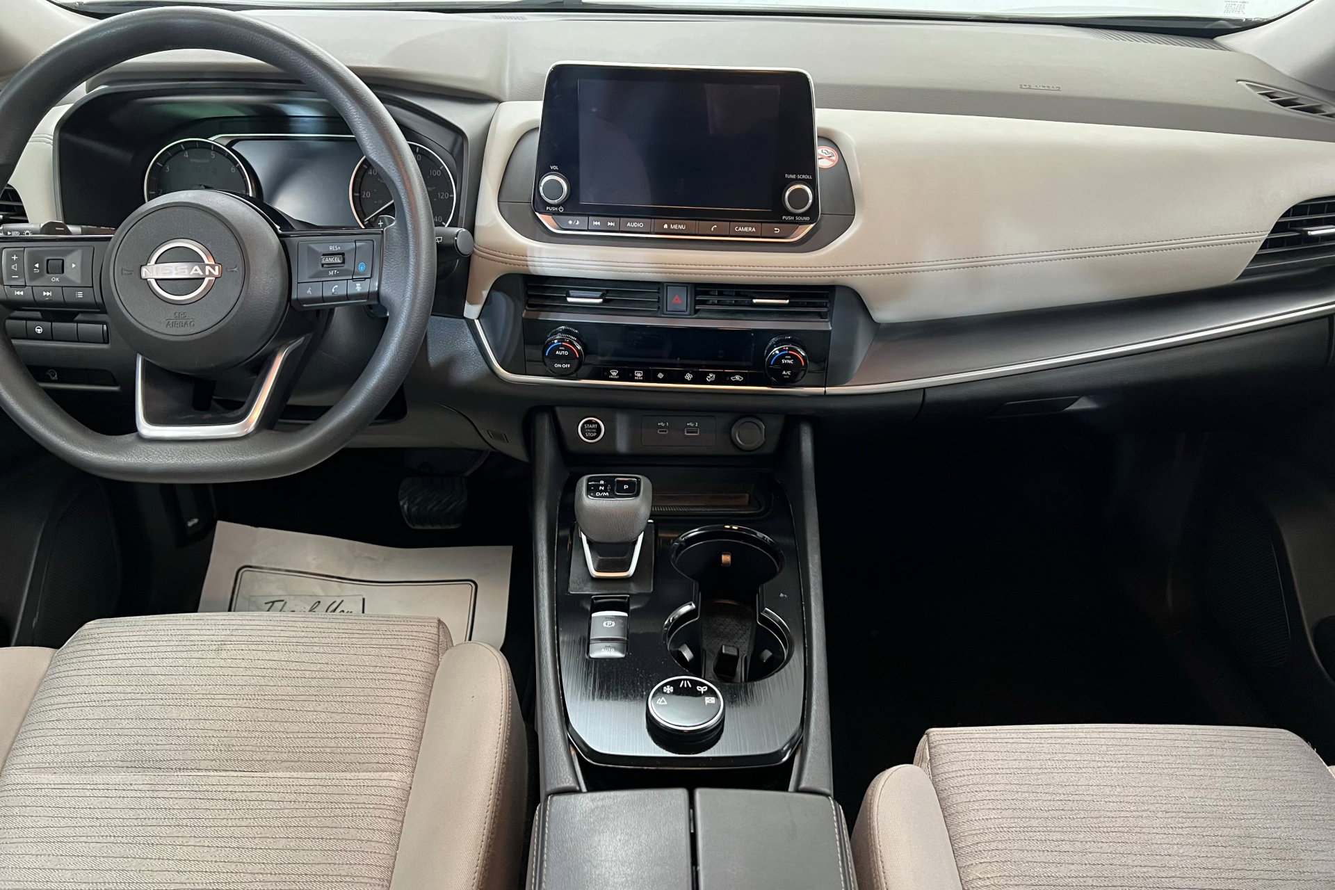 2023 Nissan Rogue SV photo 13