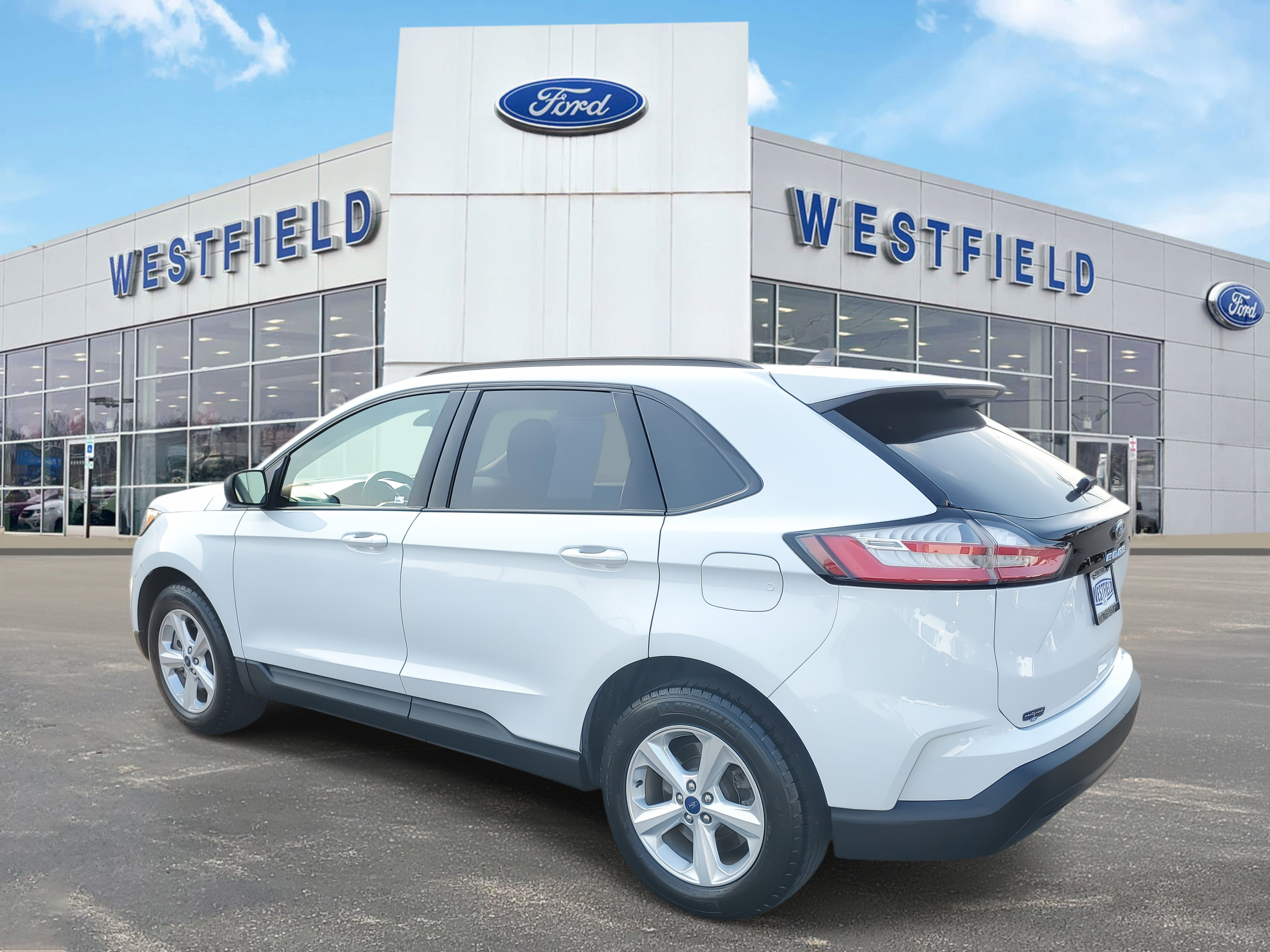 2022 Ford Edge SE photo 4