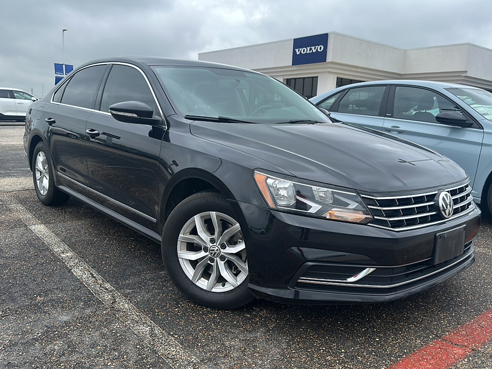 Used 2017 Volkswagen Passat S with VIN 1VWAT7A34HC085266 for sale in Temple, TX