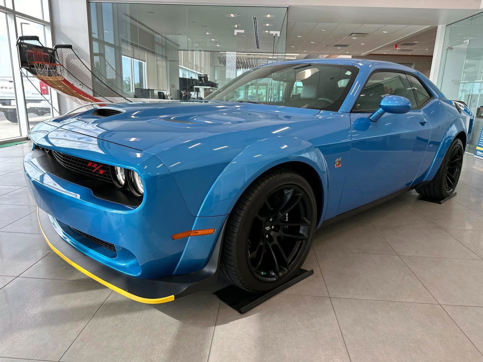 2023 Dodge Challenger R/T Scat Pack Widebody photo 8