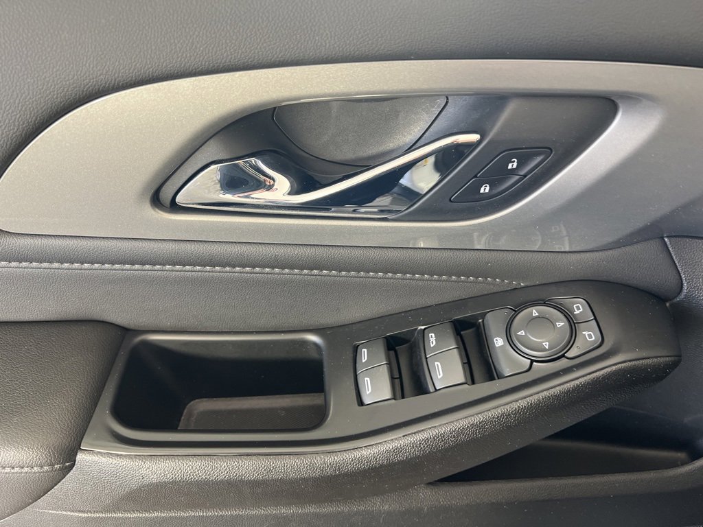 2023 Chevrolet Traverse Cloth 1LT photo 4