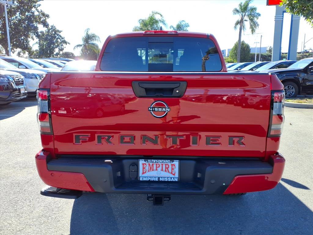 2026 Nissan Frontier Crew Cab SV photo 3