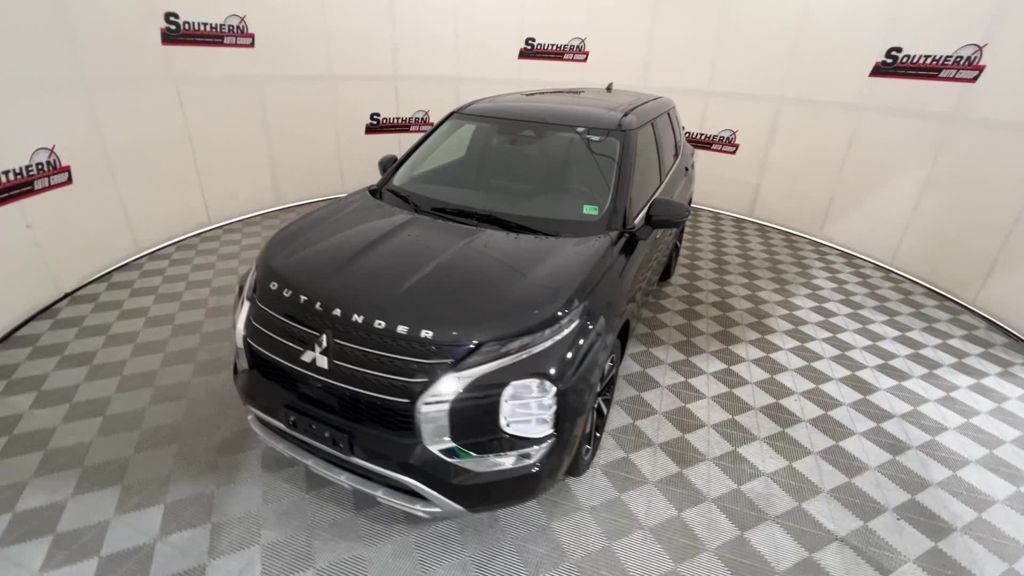 2022 Mitsubishi Outlander SE photo 4