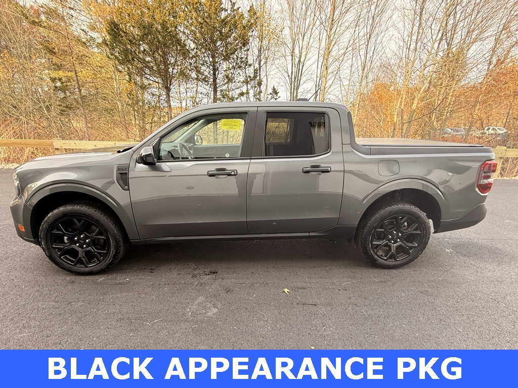 2025 Ford Maverick XLT photo 2