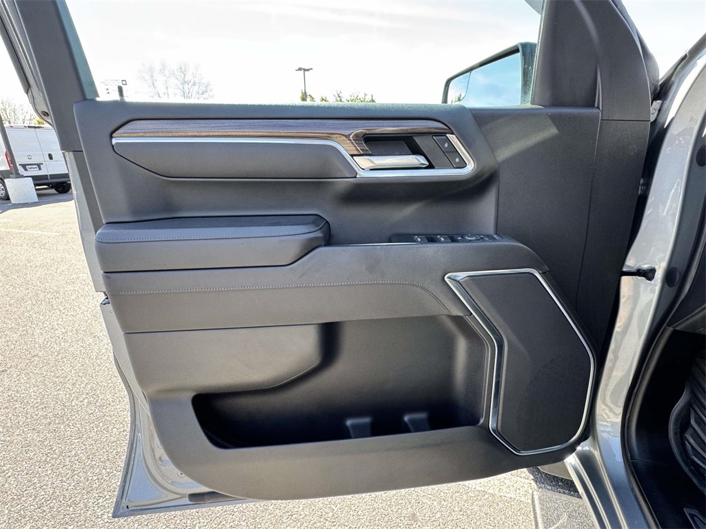2023 Chevrolet Silverado 1500 LT Trail Boss photo 25