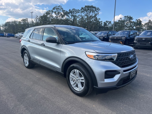 2024 Ford Explorer Base photo 3