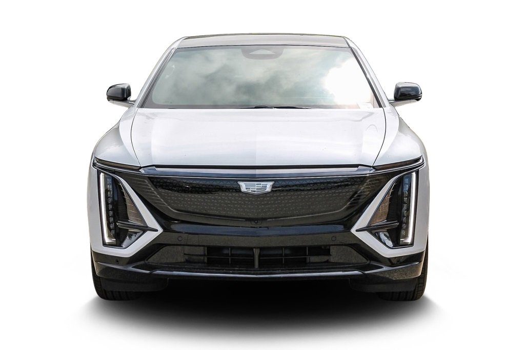 2025 Cadillac Lyriq Sport photo 2