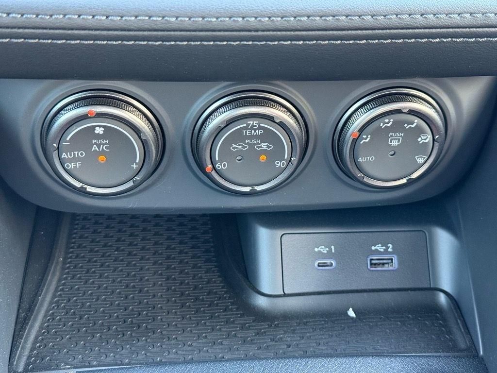 New 2025 White Nissan NISMO image 11