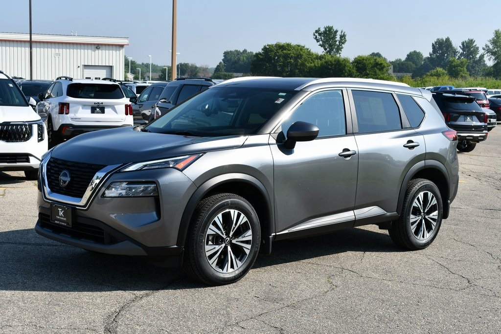 Used 2023 Nissan Rogue SV with VIN JN8BT3BB7PW490982 for sale in Rochester, Minnesota