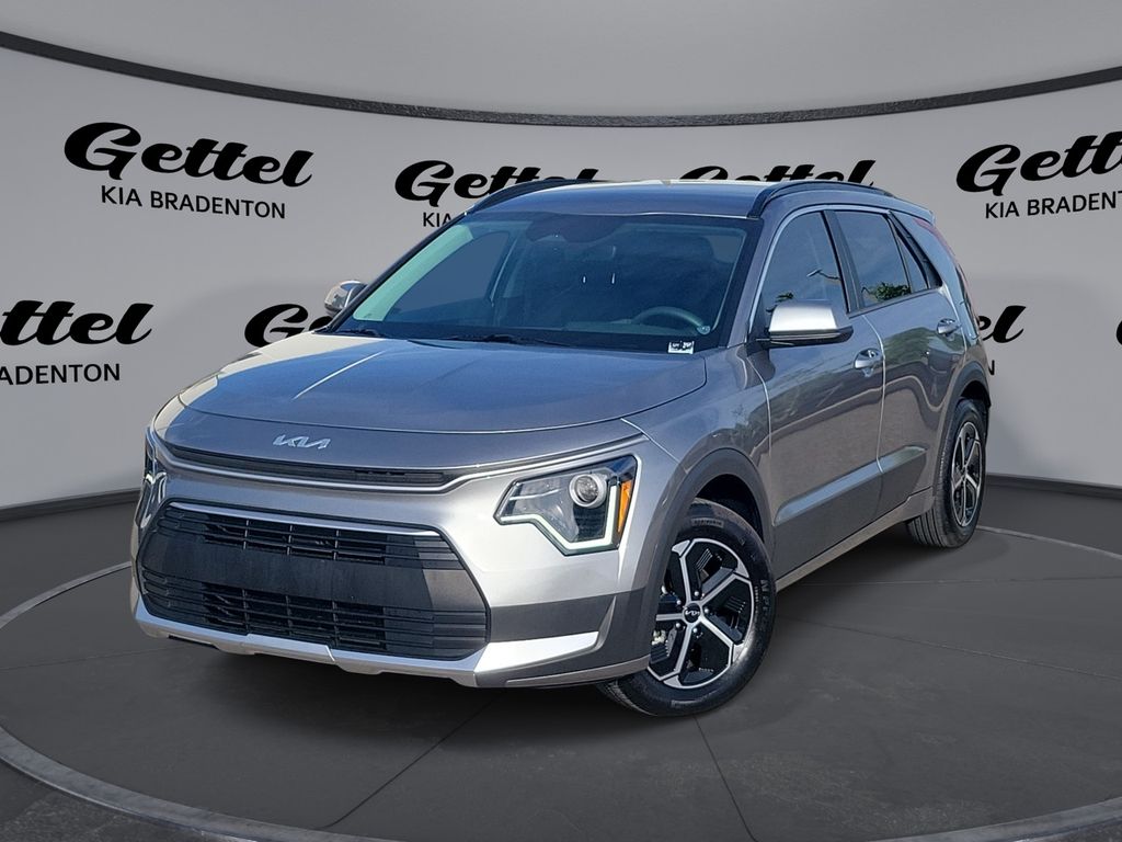 2025 Kia Niro LX's photo
