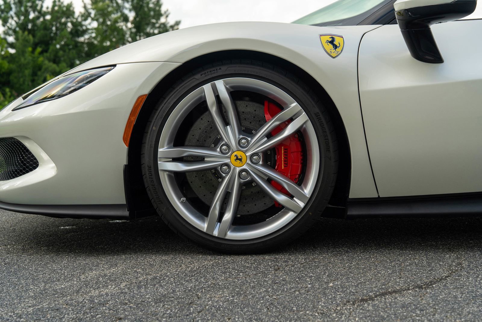 2024 Ferrari 296 GTB Base photo 9