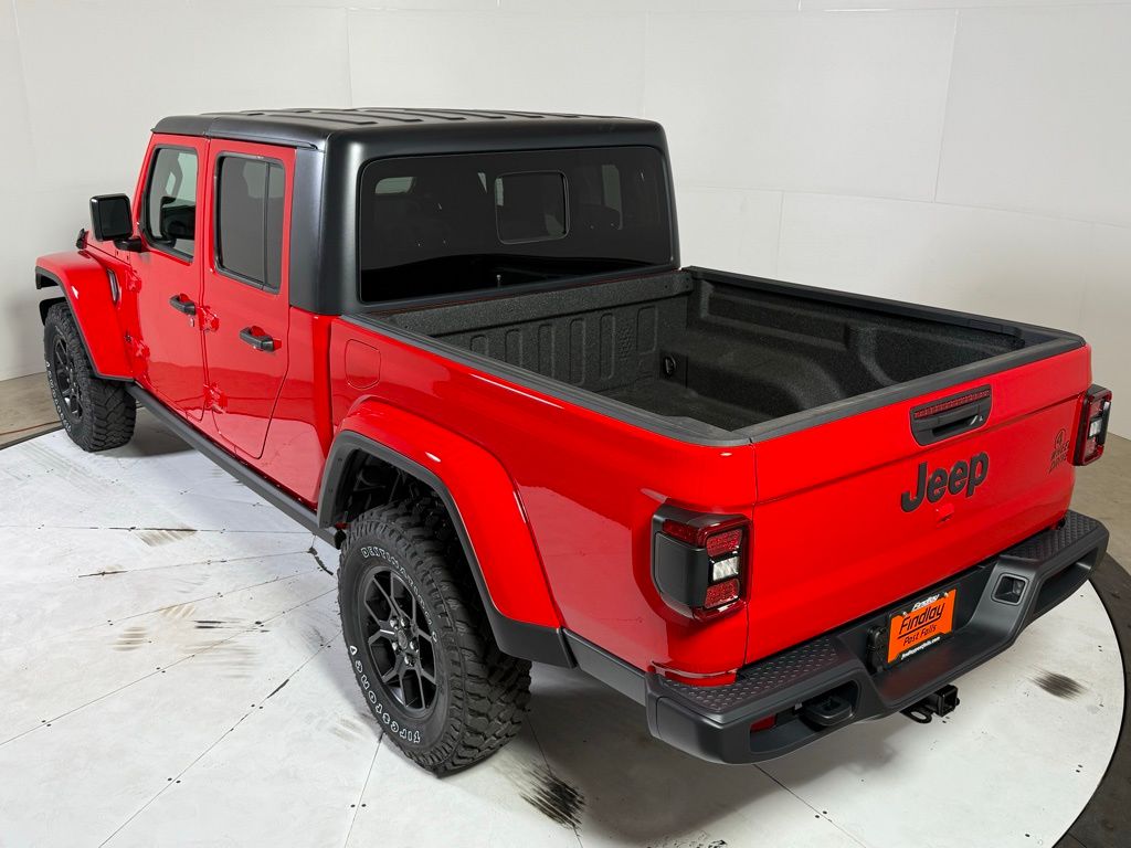 2025 Jeep Gladiator Willys photo 4