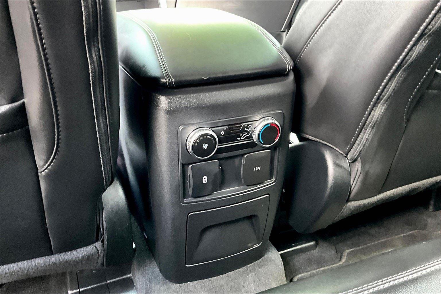 2022 Ford Explorer XLT photo 23