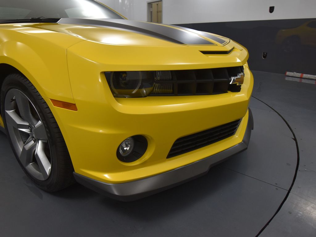 2010 Chevrolet Camaro 2SS RS photo 16