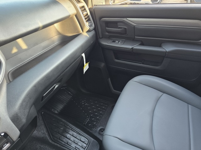 2025 Ram 5500 Tradesman photo 12