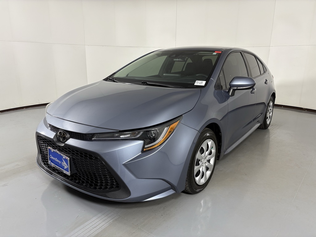 2022 Toyota Corolla LE photo 3
