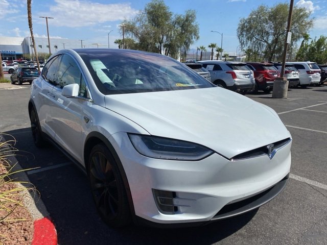 2016 Tesla Model X 90D photo 9