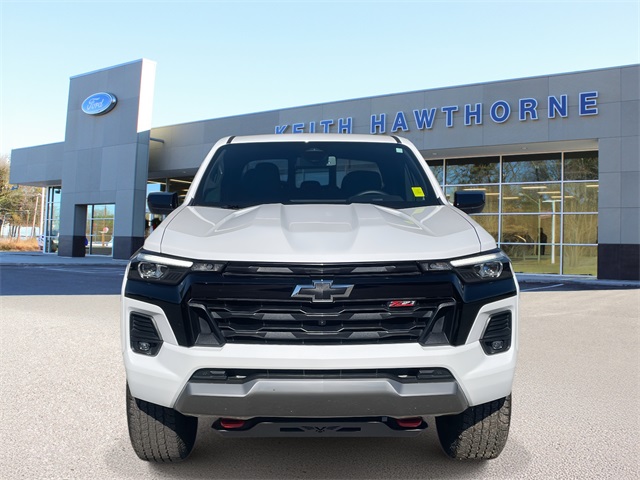 2023 Chevrolet Colorado Z71 photo 2
