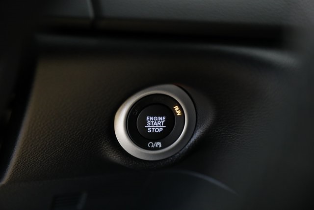 2026 Chrysler Voyager LX photo 11