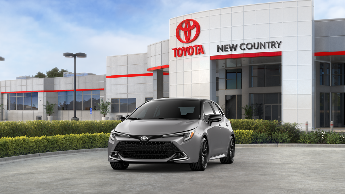 2025 Toyota Corolla XSE photo 18