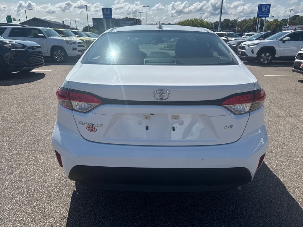 2024 Toyota Corolla LE photo 4