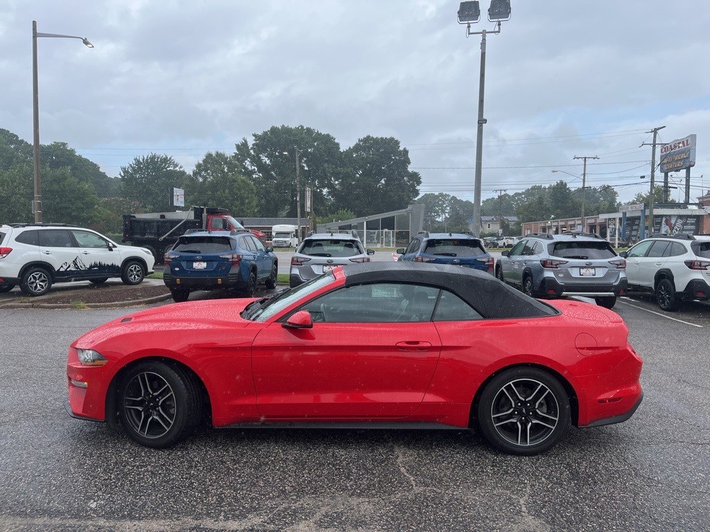 2020 Ford Mustang EcoBoost Premium photo 2