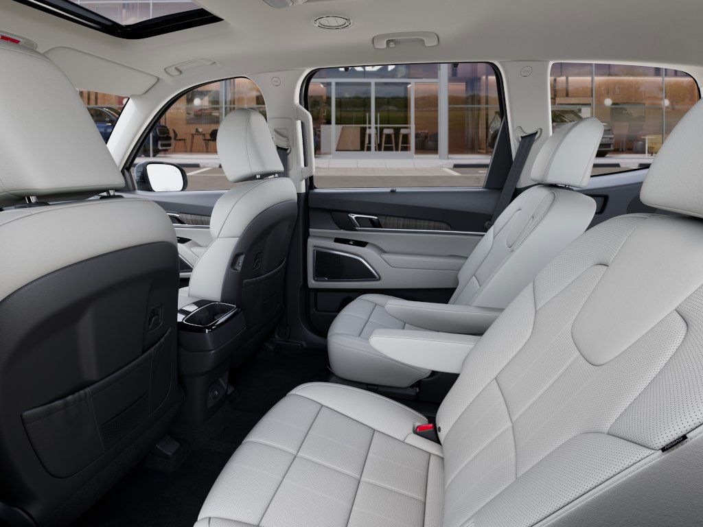 2025 Kia Telluride EX photo 17