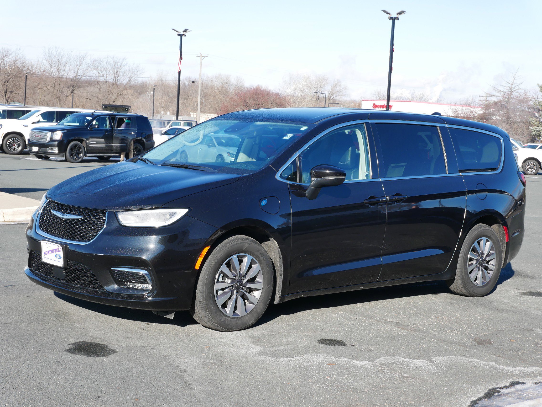 2023 Chrysler Pacifica Hybrid Touring L photo 4