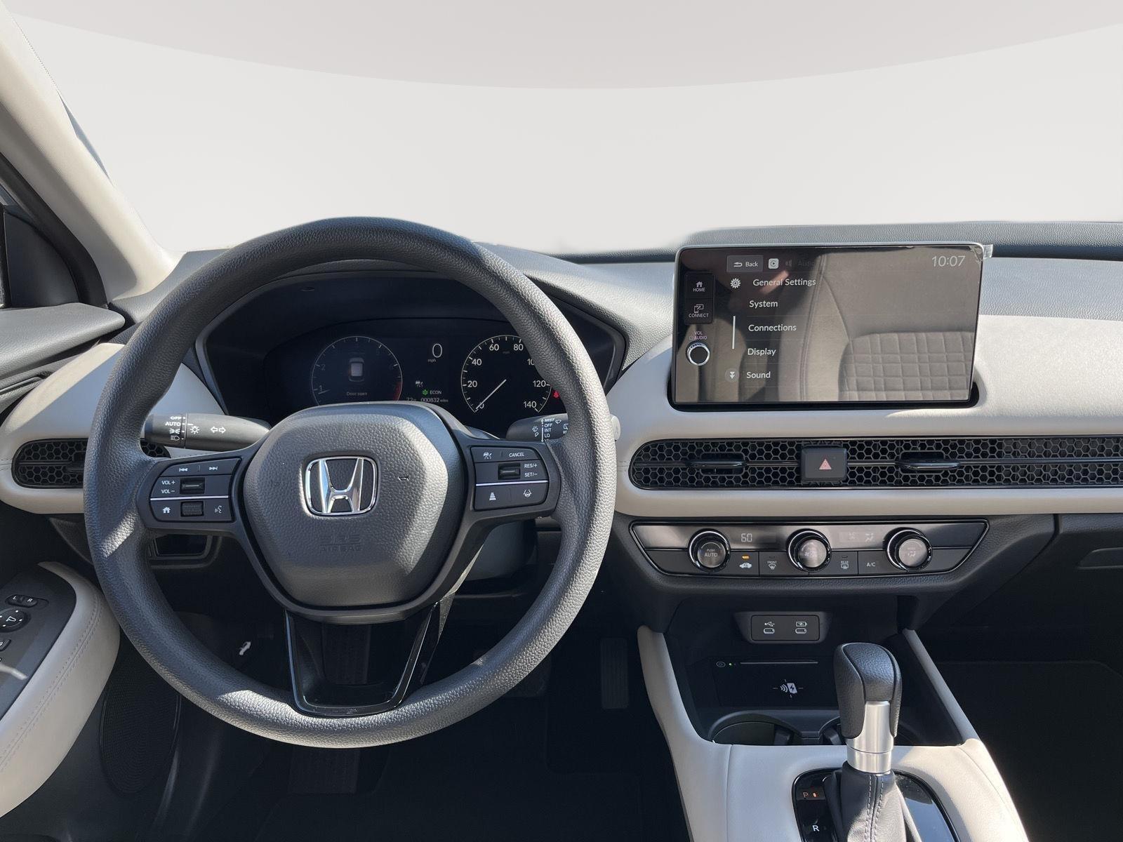 2026 Honda HR-V LX photo 13