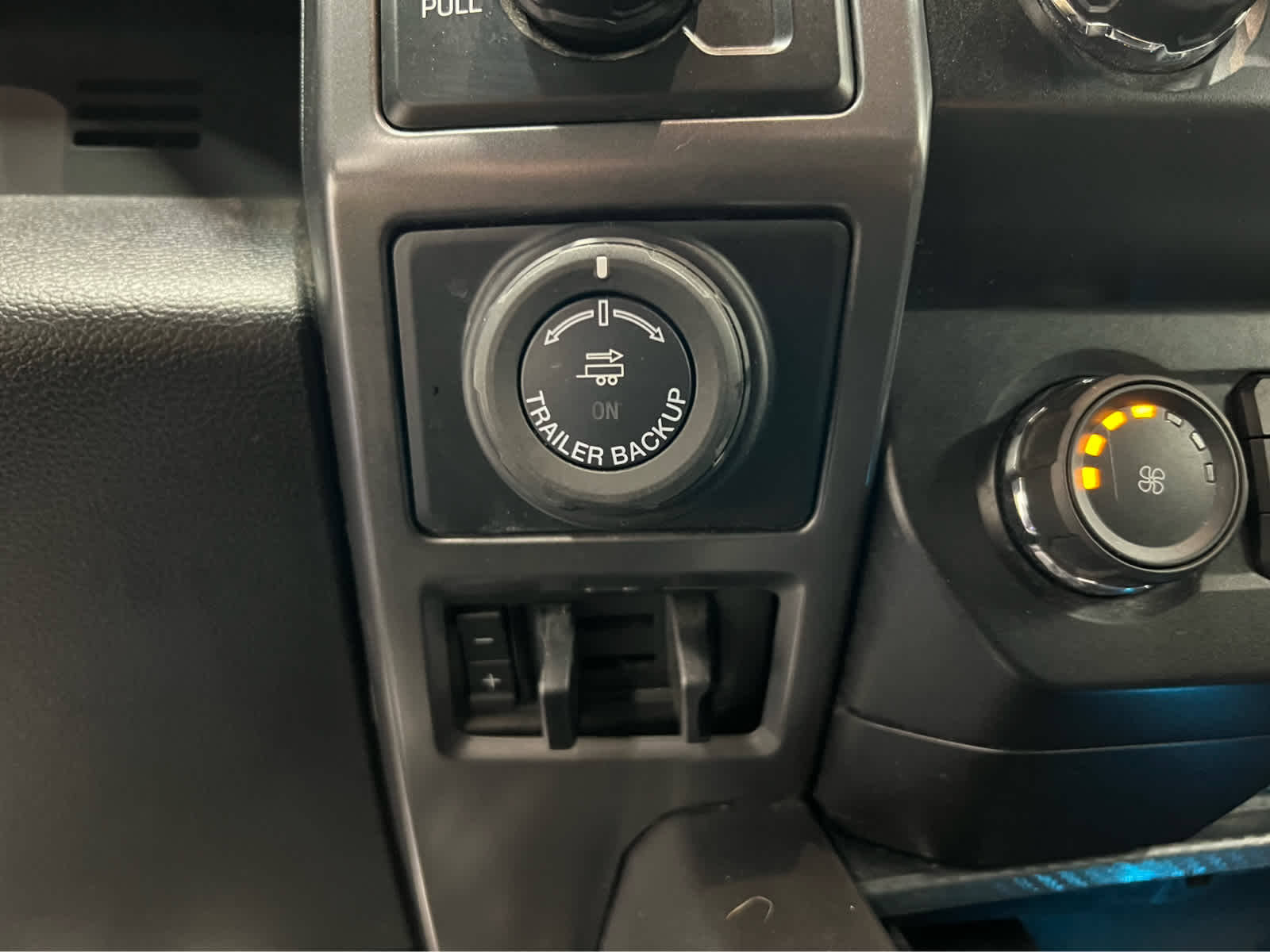 2020 Ford F-150 XLT photo 5
