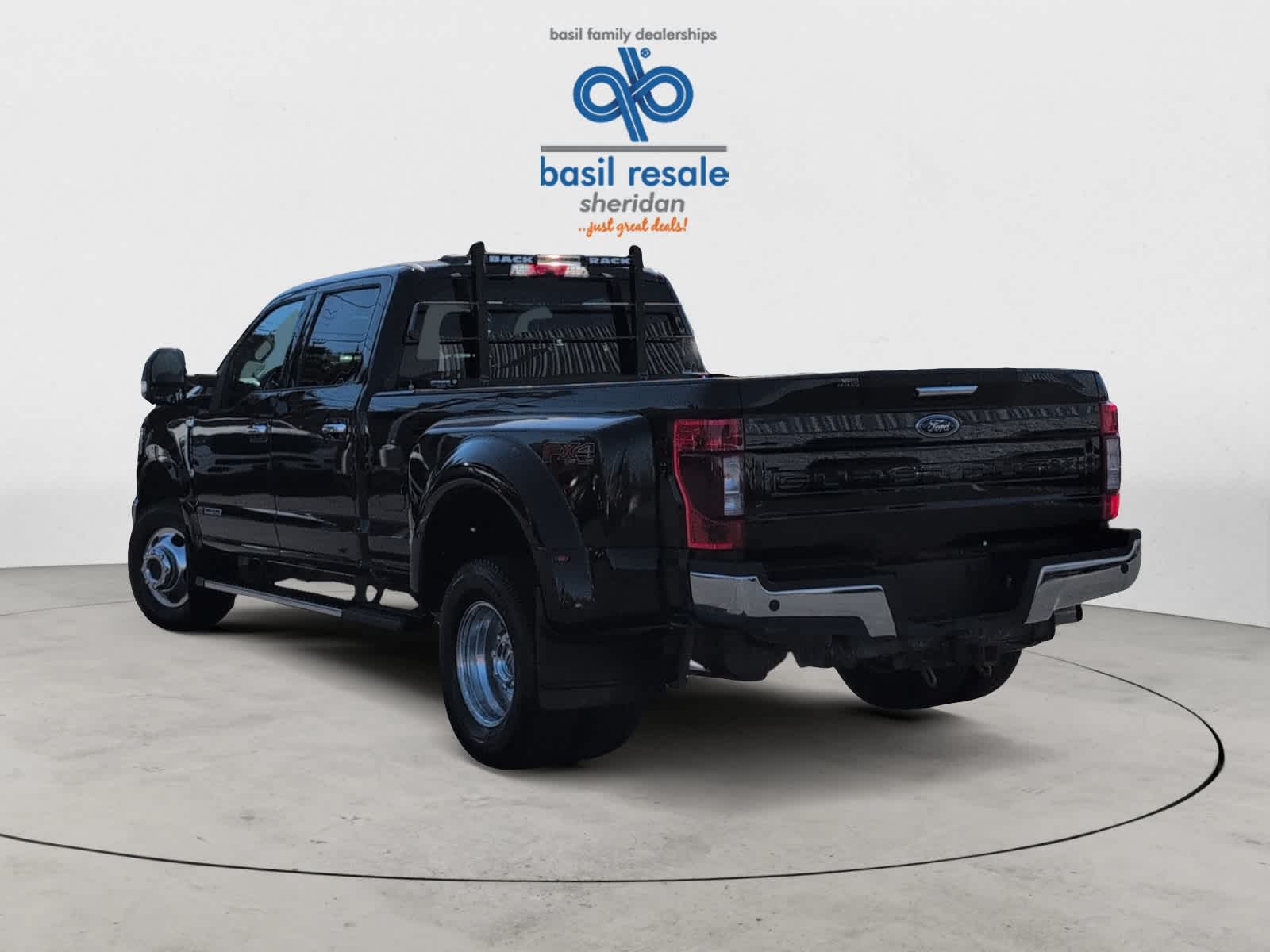 2021 Ford F-350 XLT photo 4