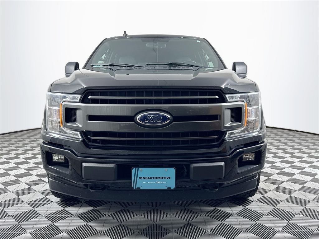 2018 Ford F-150 XLT photo 2